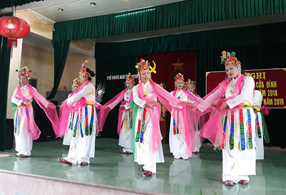 Nghệ nhân nhân dân Lương Tất Tố: Hết lòng bảo tồn, gìn giữ hò cửa đình và múa hát bài bông